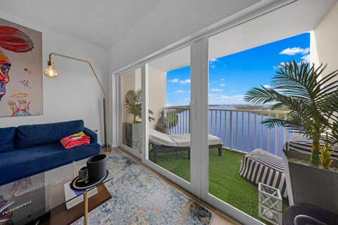 Property photo of 300 Bayview Drive 1614, Sunny Isles Beach, FL 33160