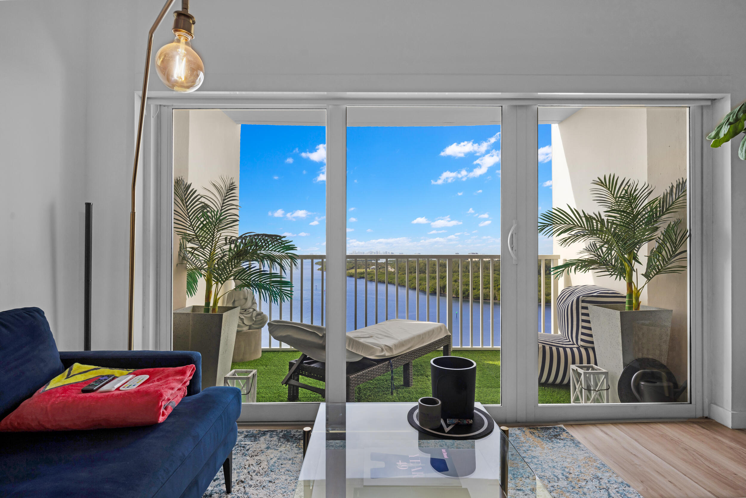 ARLEN HOUSE CONDO - Residential