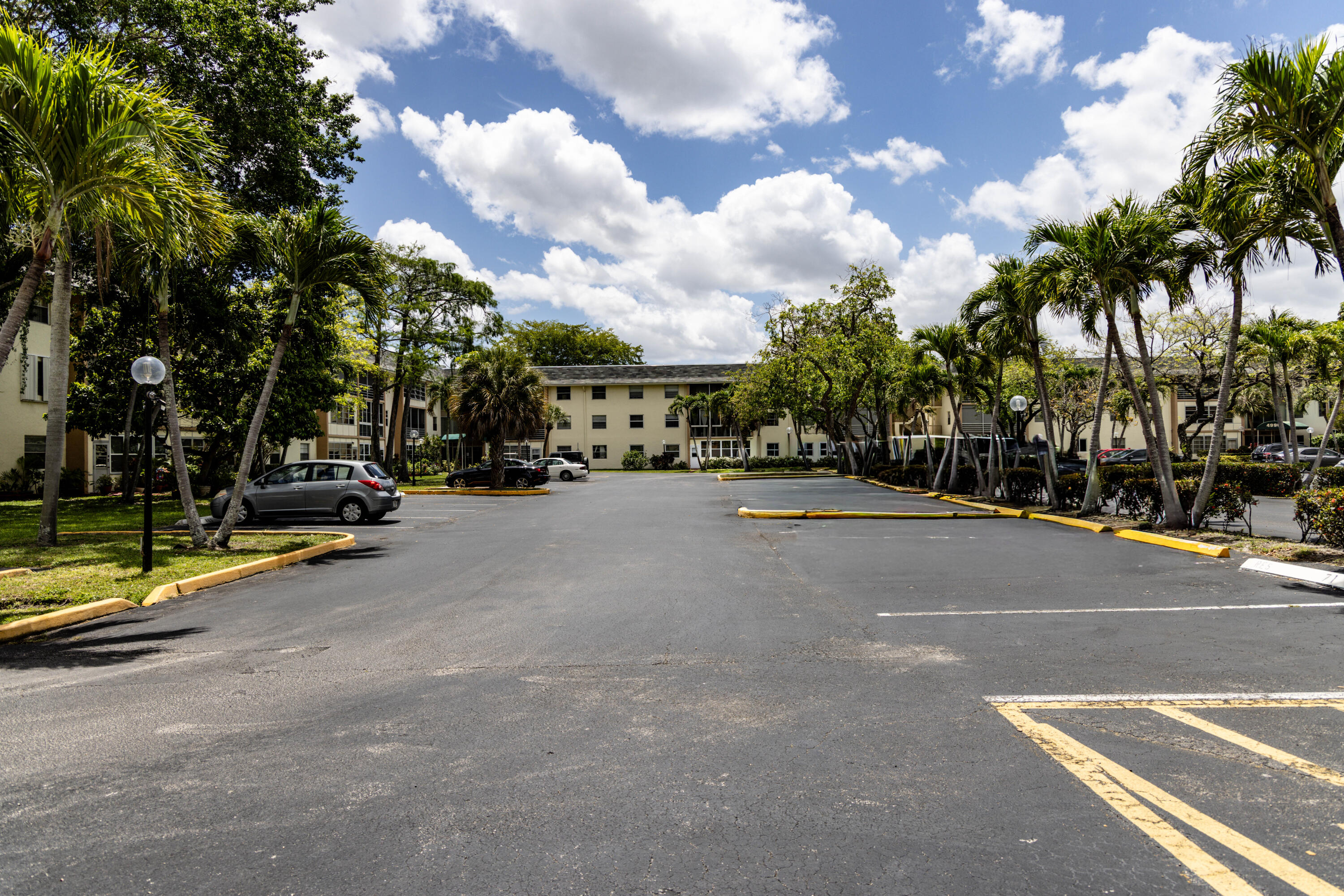 SABAL PALM VILLAGE 2 CONDO - Residential