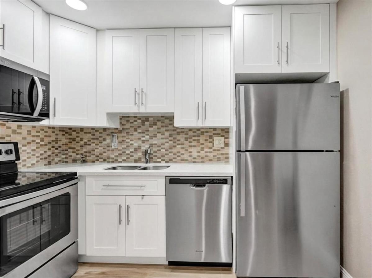 4980 E Sabal Palm Boulevard E 124