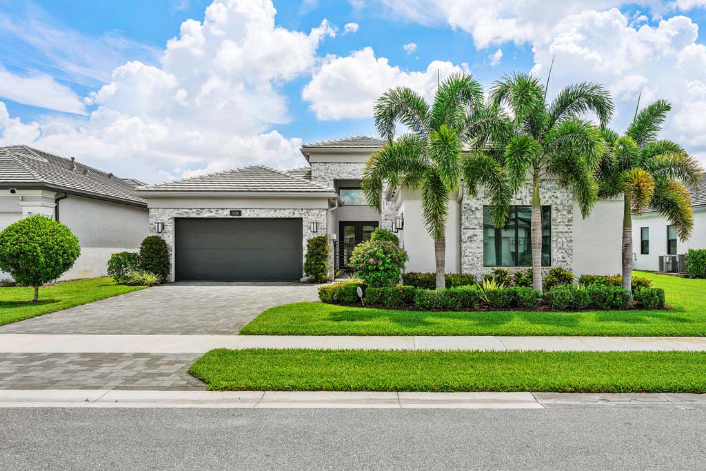 Photo of 11326 Apricot Valley Drive, Boynton Beach, FL 33473 (MLS # B26066959)