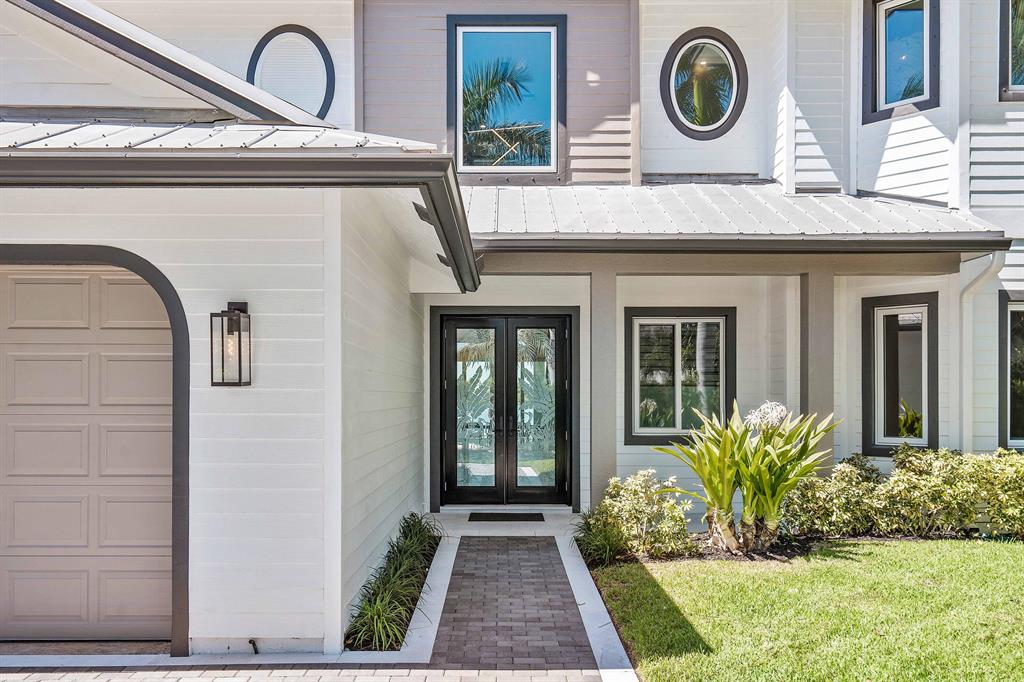 LANDS END - Residential