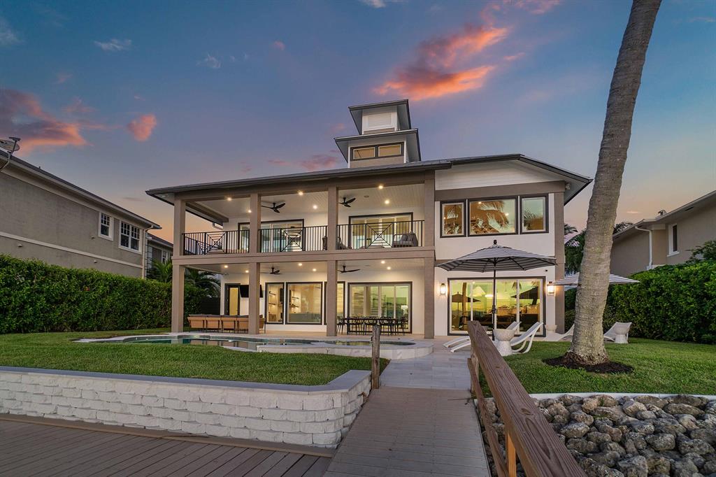 LANDS END - Residential