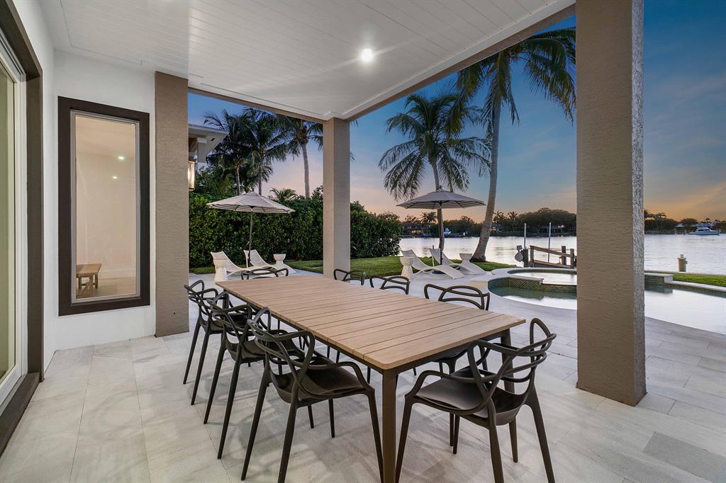 LANDS END - Residential