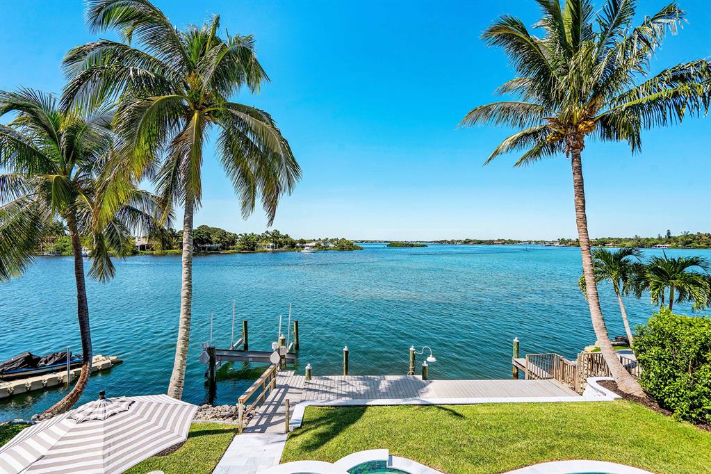 LANDS END - Residential