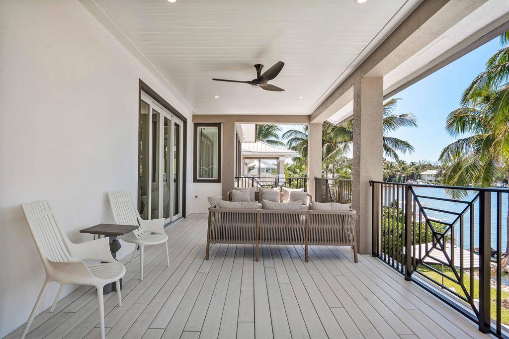 LANDS END - Residential