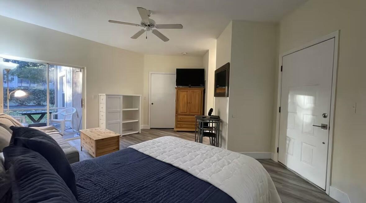 GOLF VILLAS CONDOMINIUM - Residential Lease