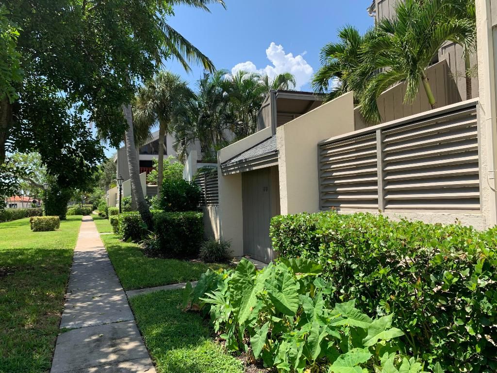 Photo of 1605 S Us Highway 1 #6b, Jupiter, FL 33477 (MLS # R10919729)