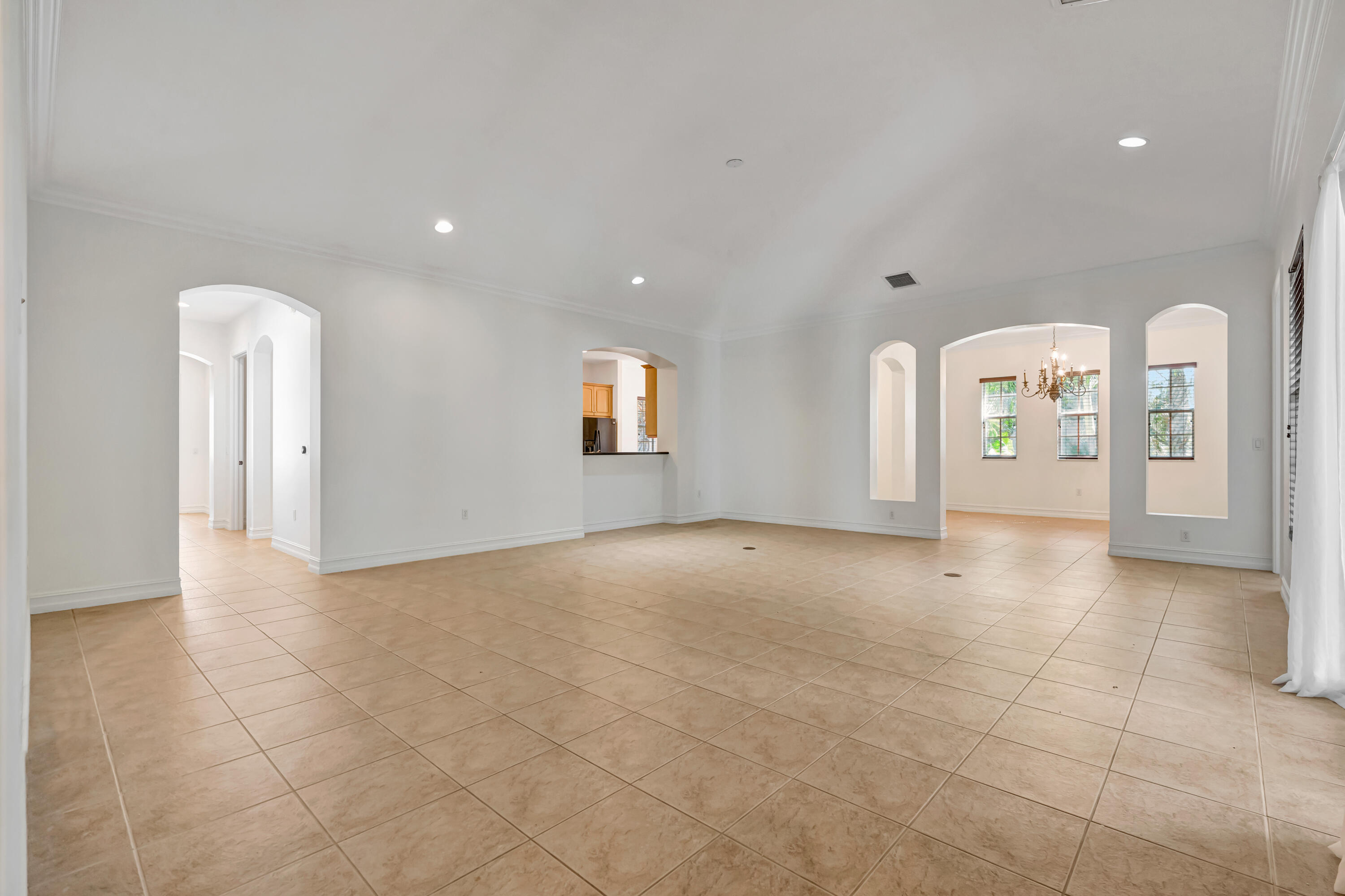 CHAMBORD AT FRENCHMANS RESERVE CONDO - Residential Lease