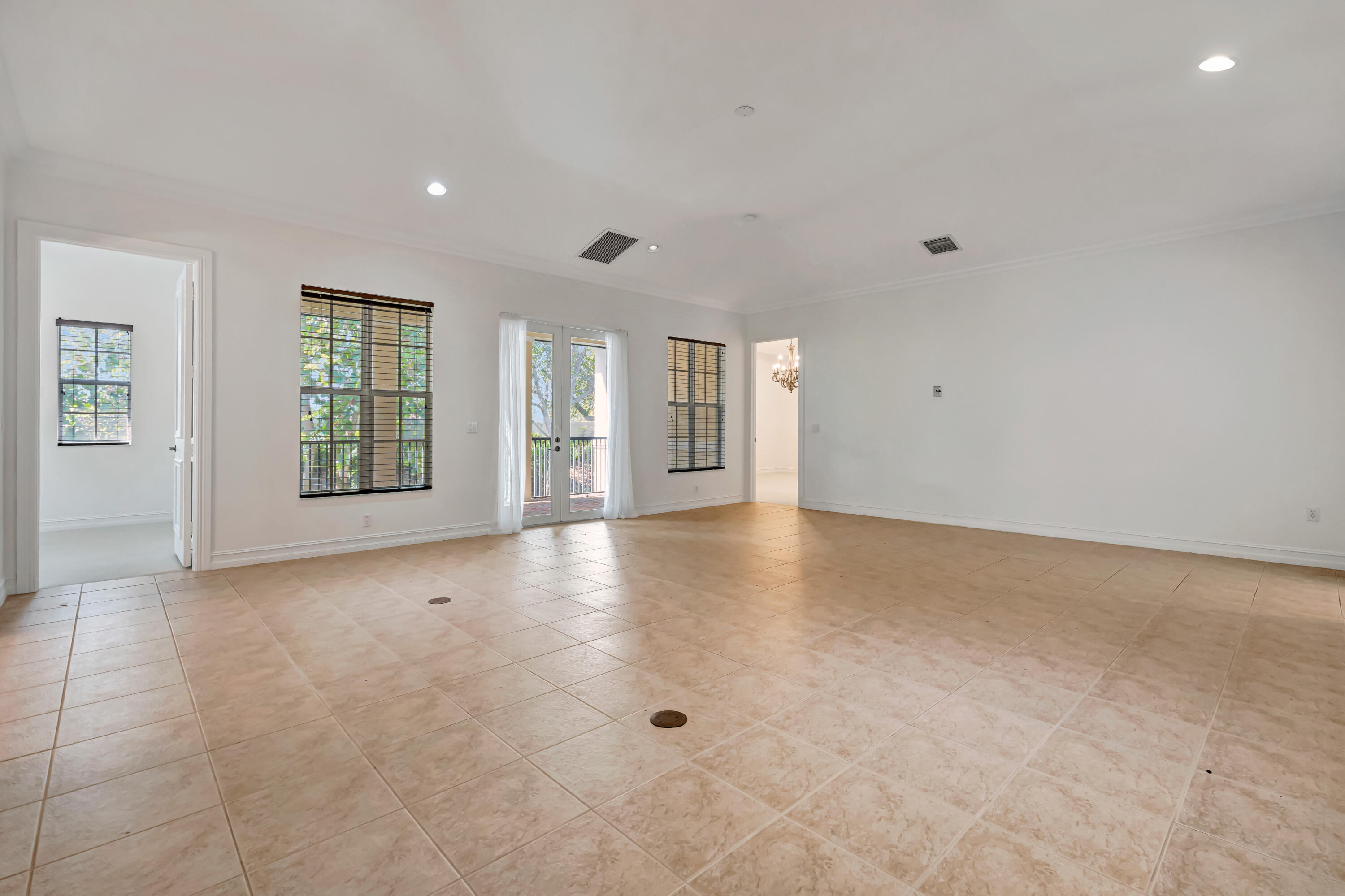 CHAMBORD AT FRENCHMANS RESERVE CONDO - Residential Lease