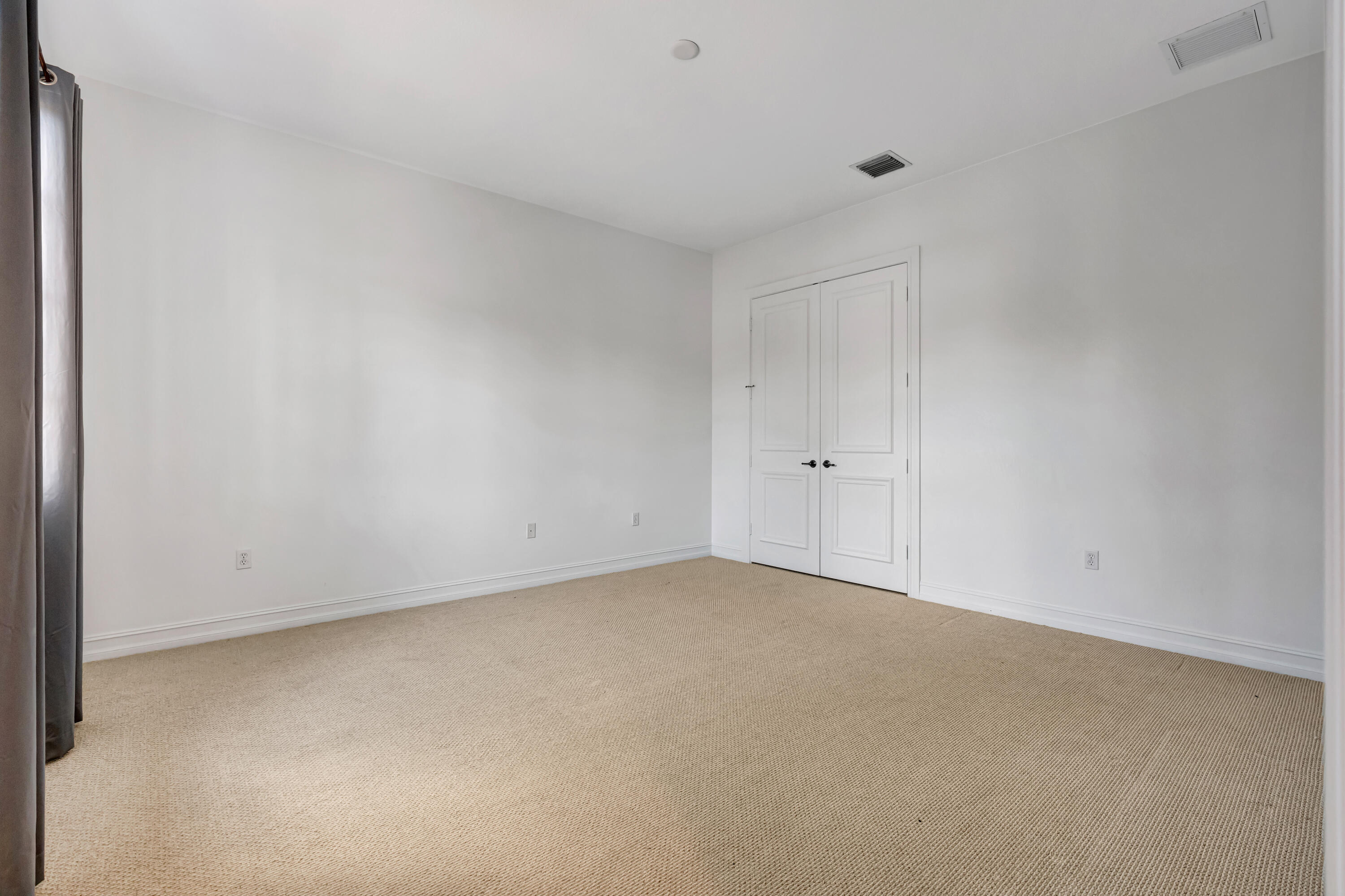 CHAMBORD AT FRENCHMANS RESERVE CONDO - Residential Lease