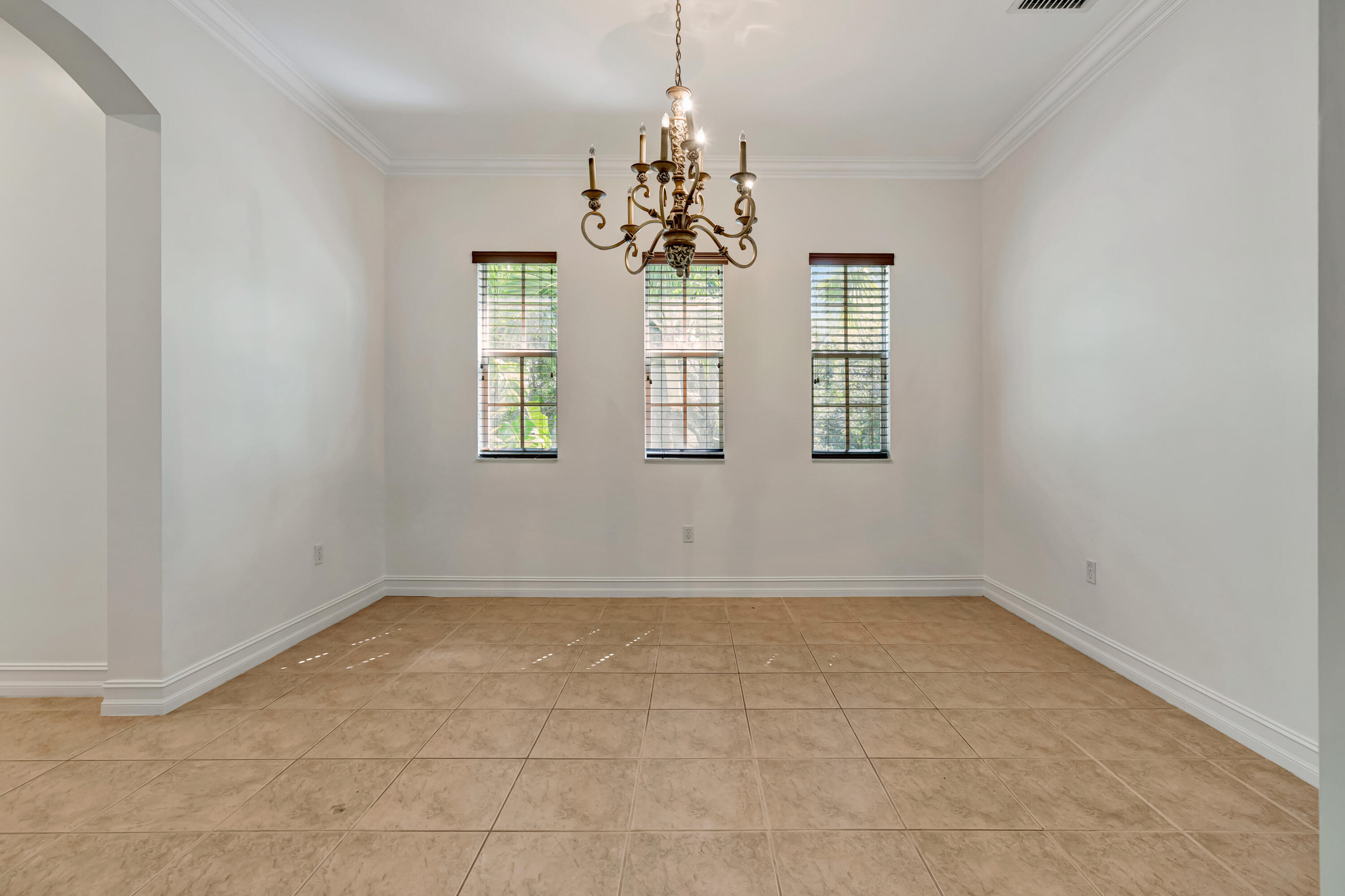 CHAMBORD AT FRENCHMANS RESERVE CONDO - Residential Lease