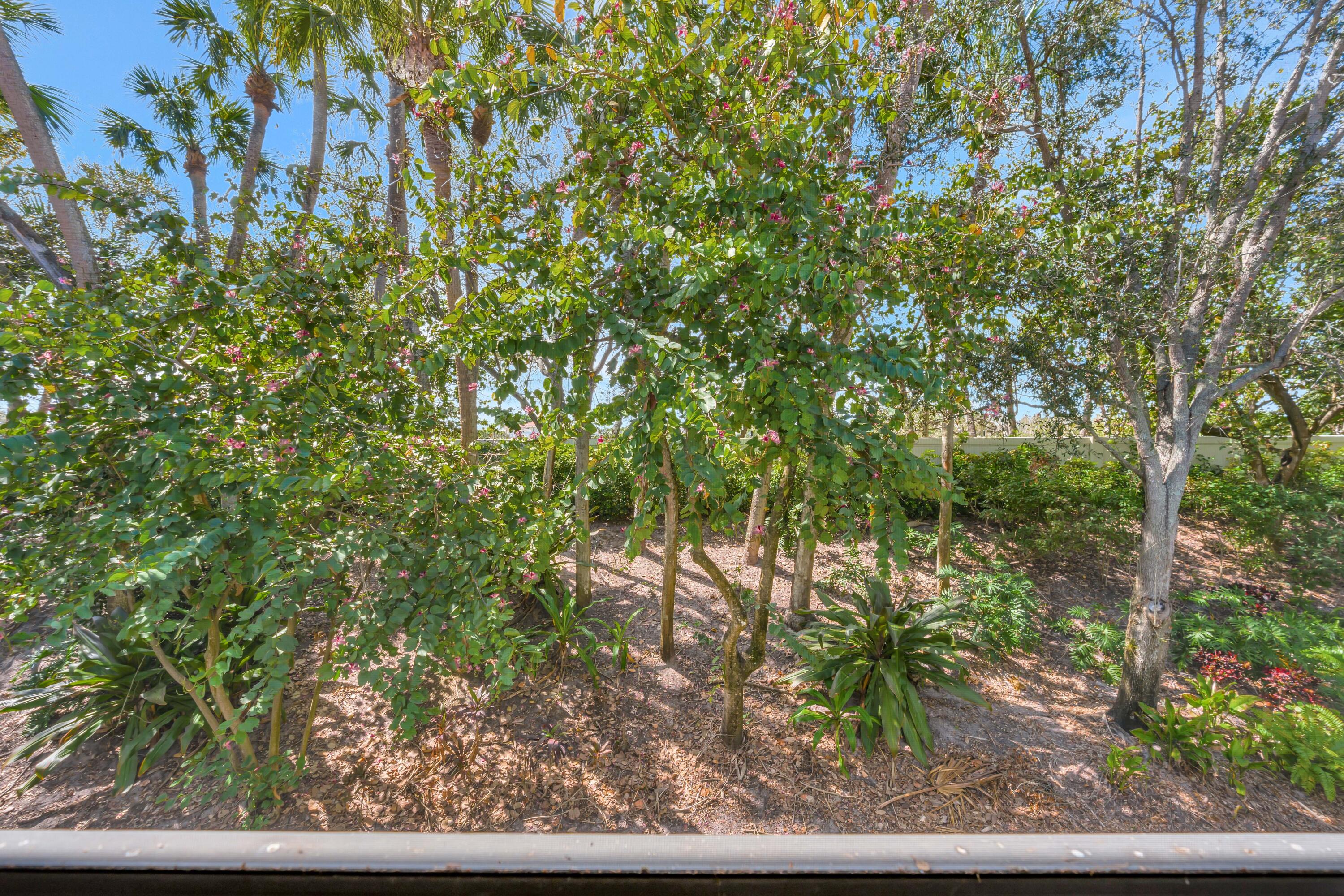 CHAMBORD AT FRENCHMANS RESERVE CONDO - Residential Lease