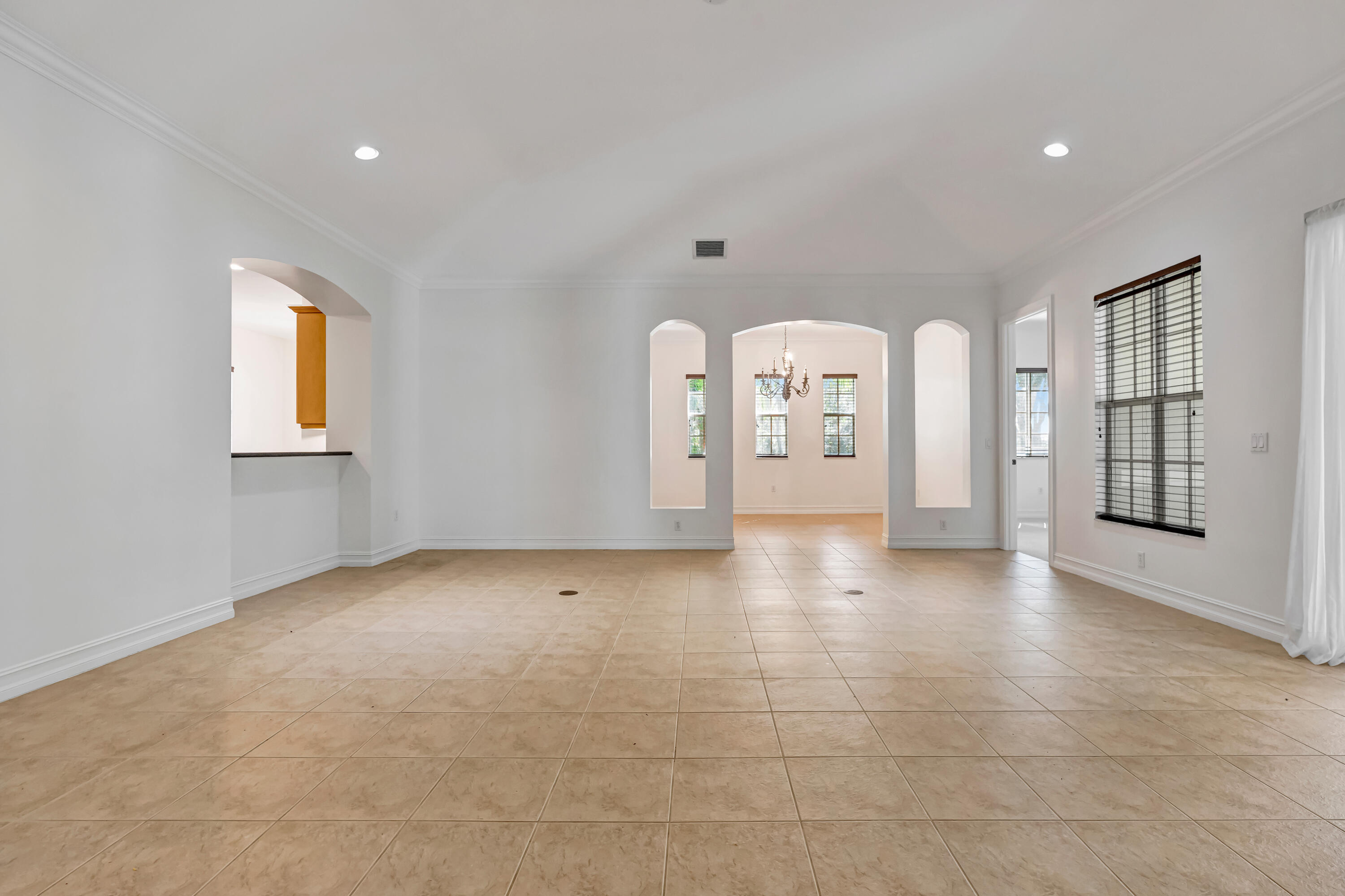 CHAMBORD AT FRENCHMANS RESERVE CONDO - Residential Lease