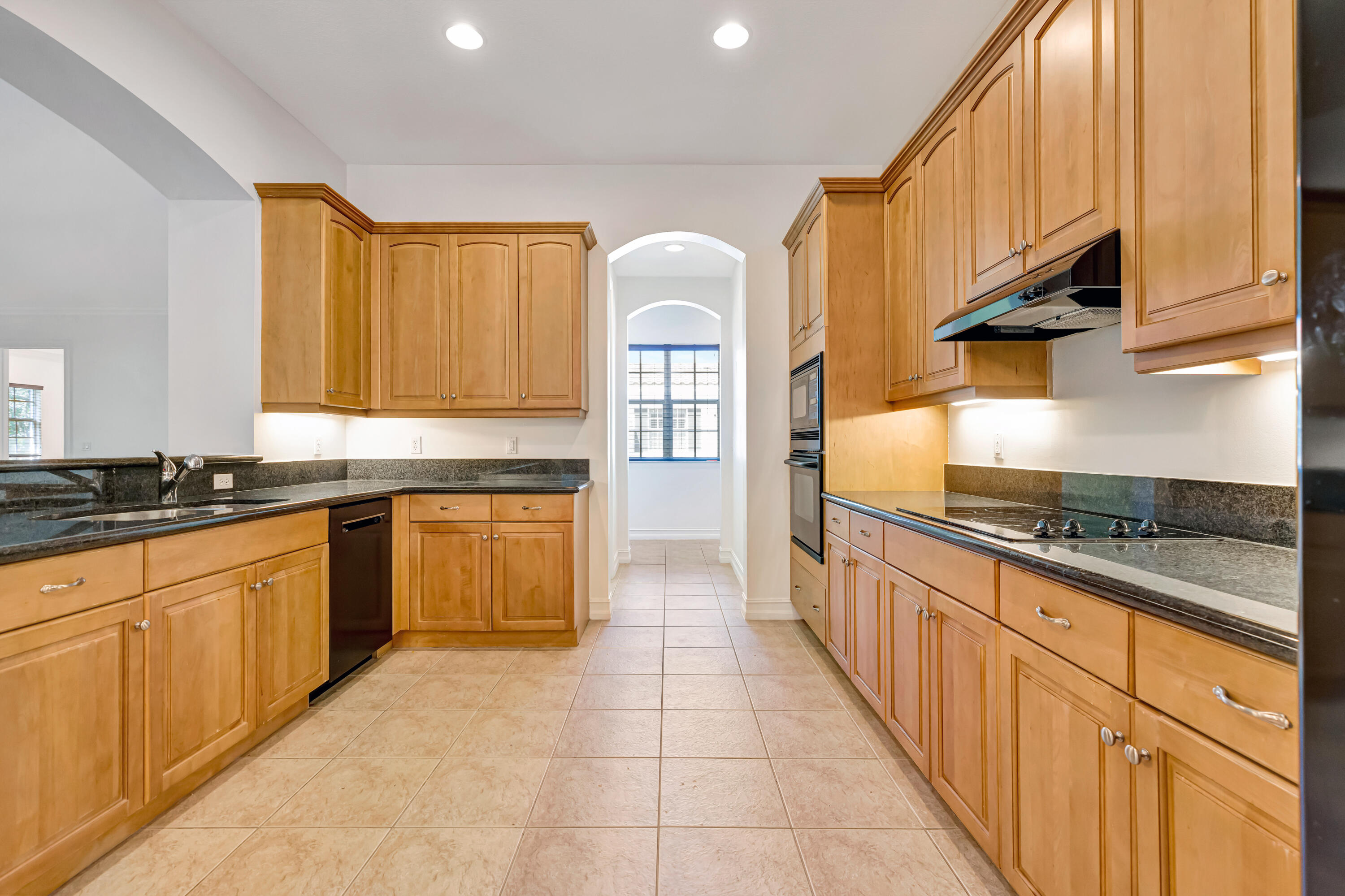 CHAMBORD AT FRENCHMANS RESERVE CONDO - Residential Lease