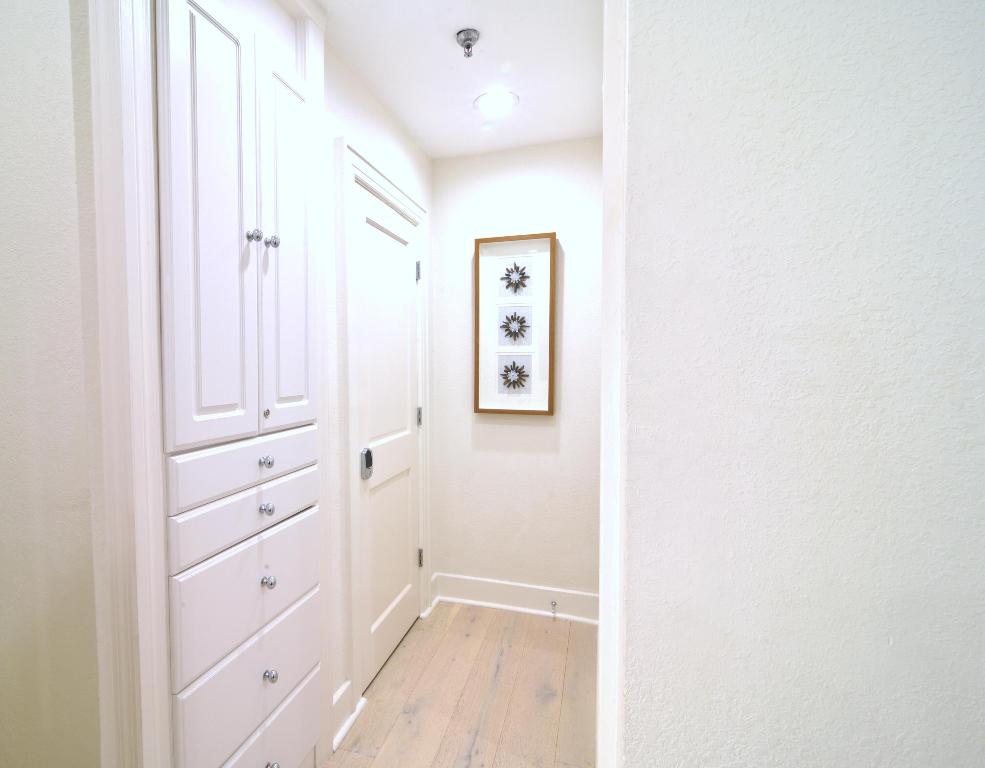 PALM BEACH HOTEL CONDO - Residential