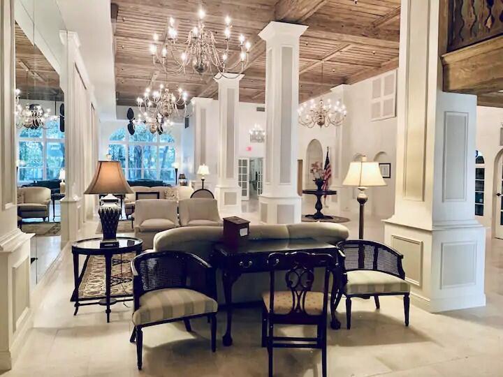 PALM BEACH HOTEL CONDO - Residential