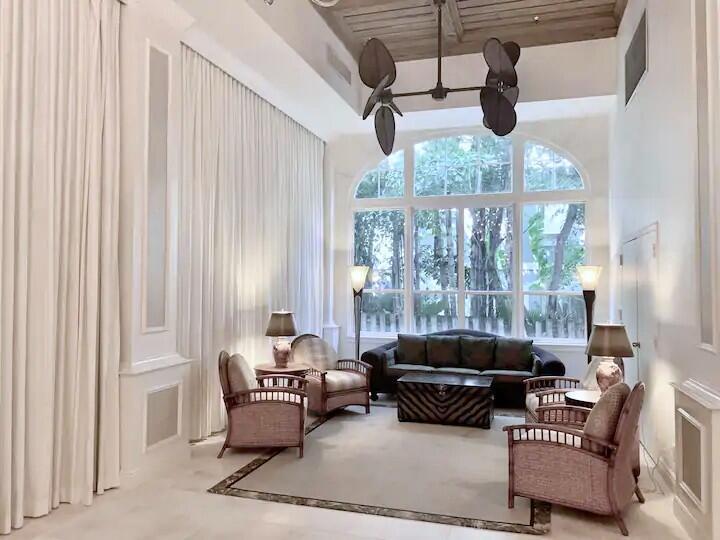 PALM BEACH HOTEL CONDO - Residential