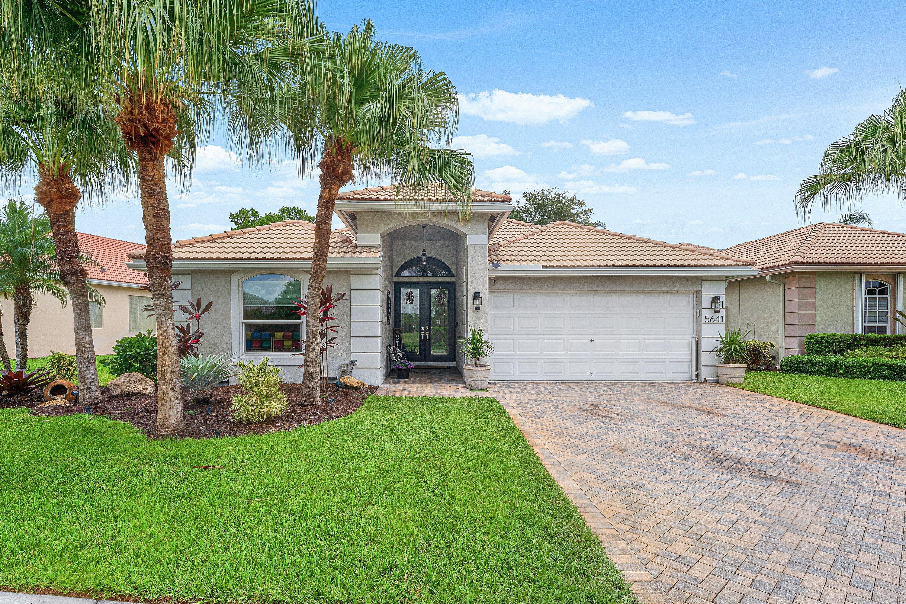 Properties 5641 FOUNTAINS Drive S 5641