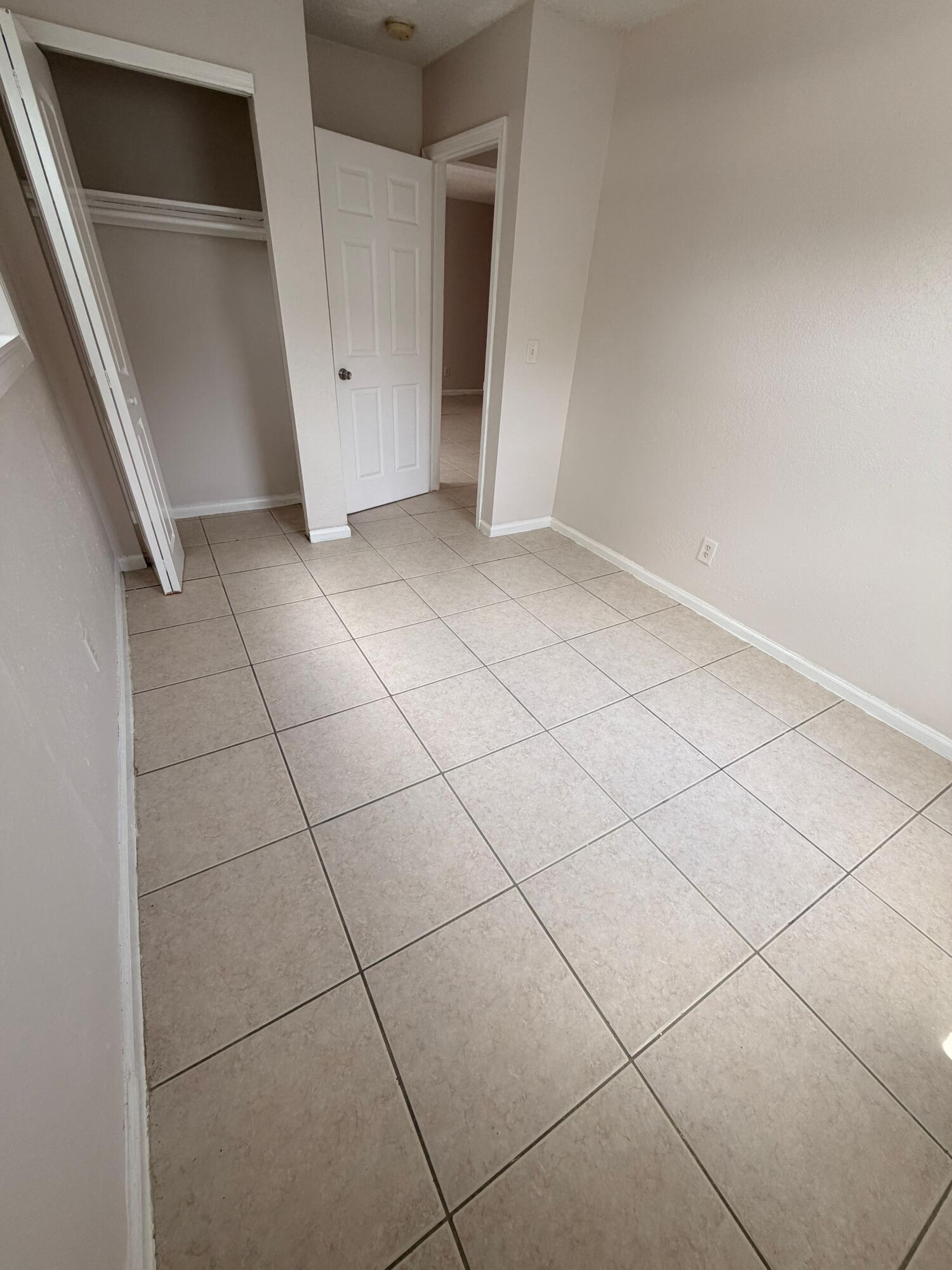 SLOANS SUB - Residential Lease