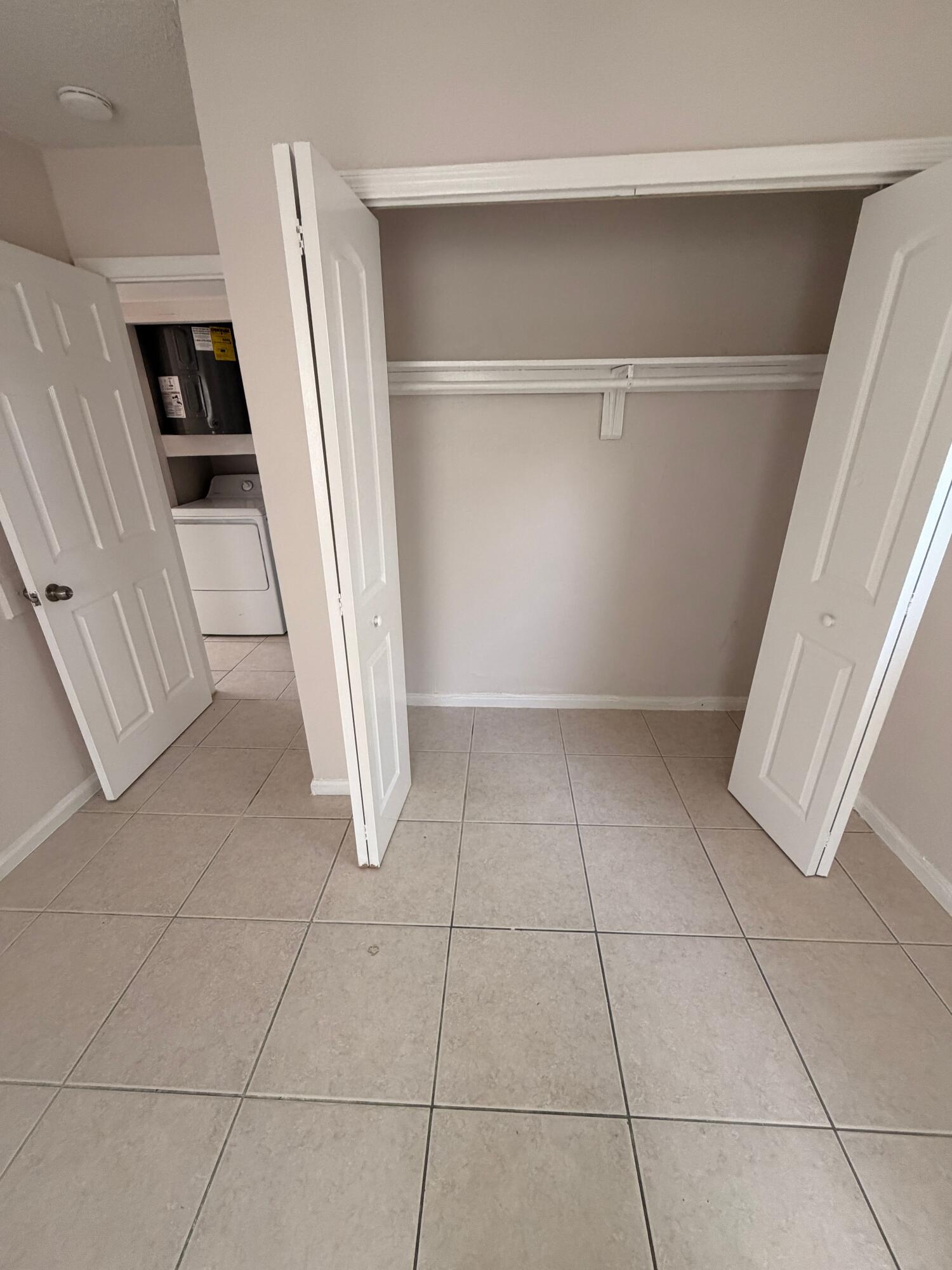SLOANS SUB - Residential Lease