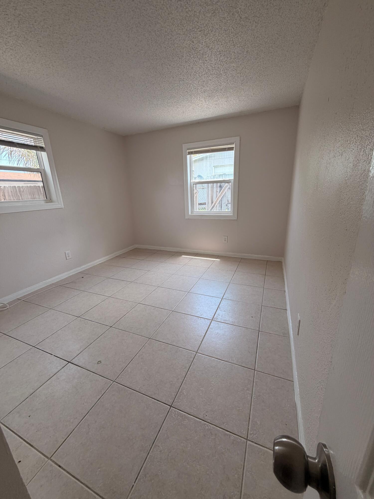 SLOANS SUB - Residential Lease