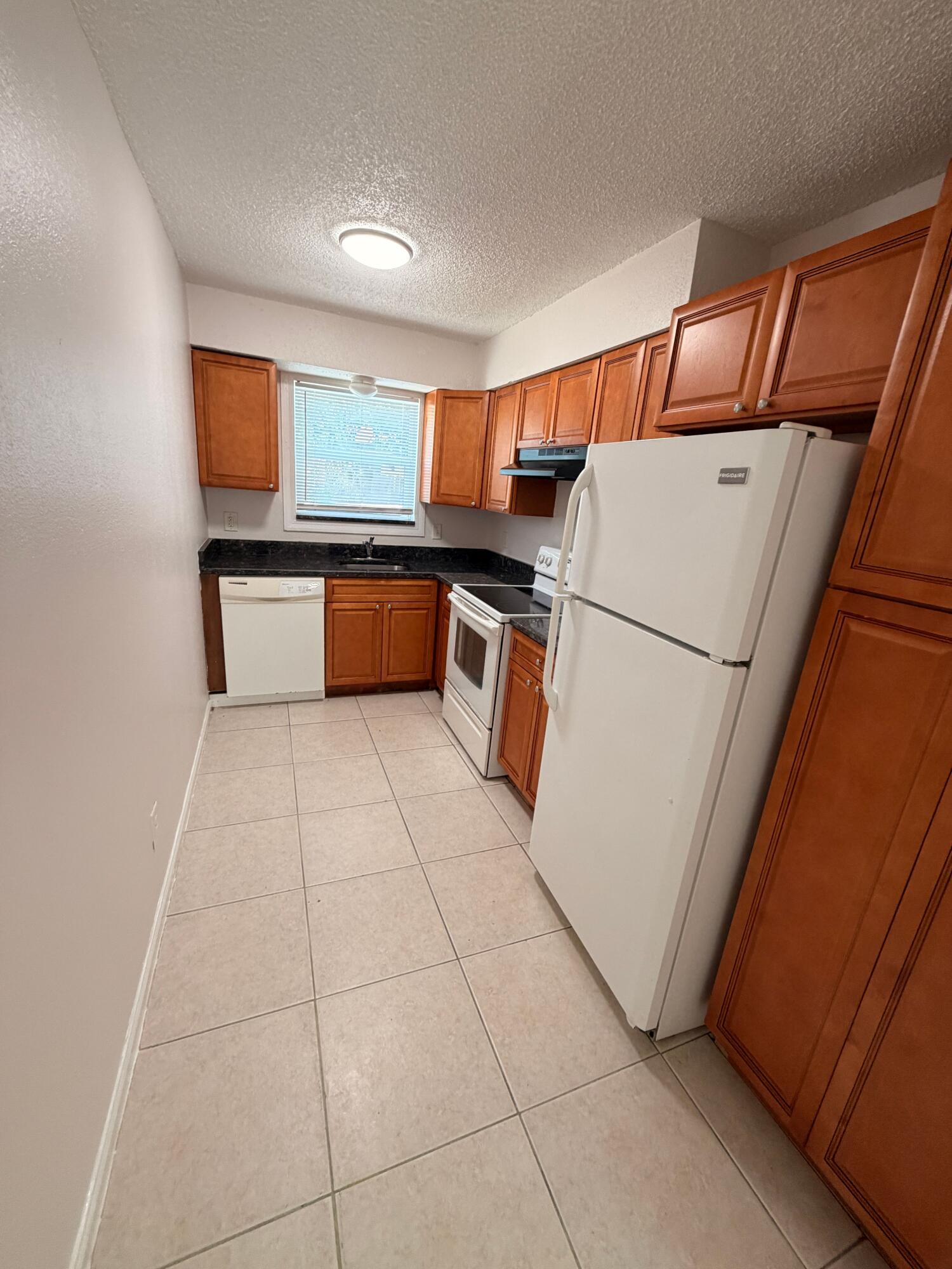 SLOANS SUB - Residential Lease
