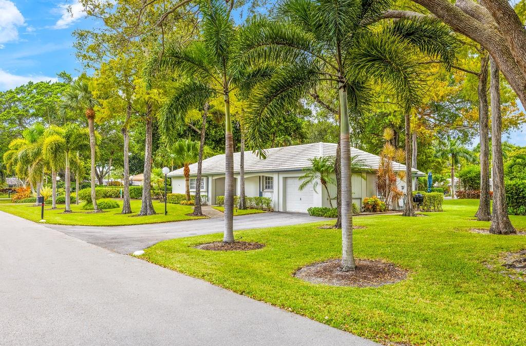 Palm Aire Country Club - Residential