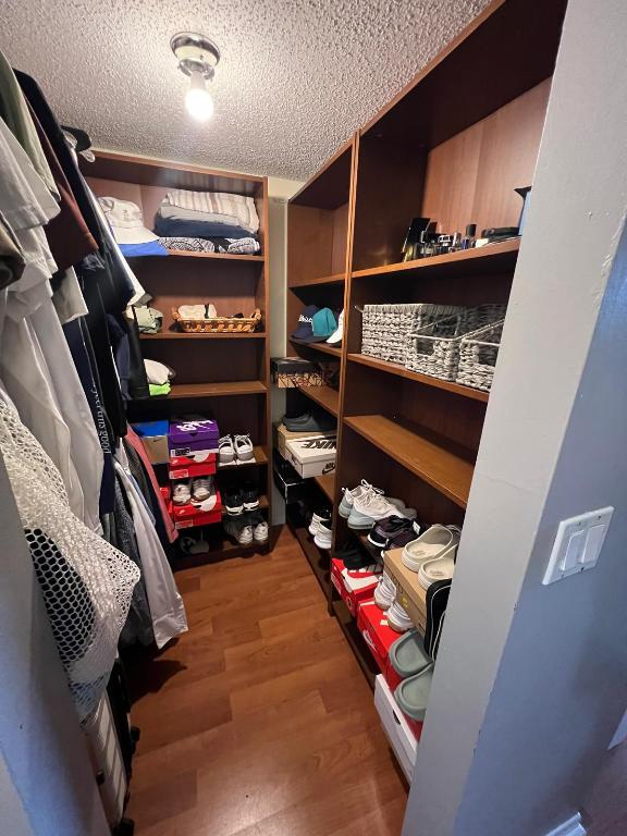 LAGO DEL REY CONDO - Residential