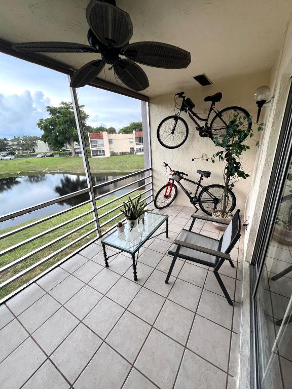 LAGO DEL REY CONDO - Residential