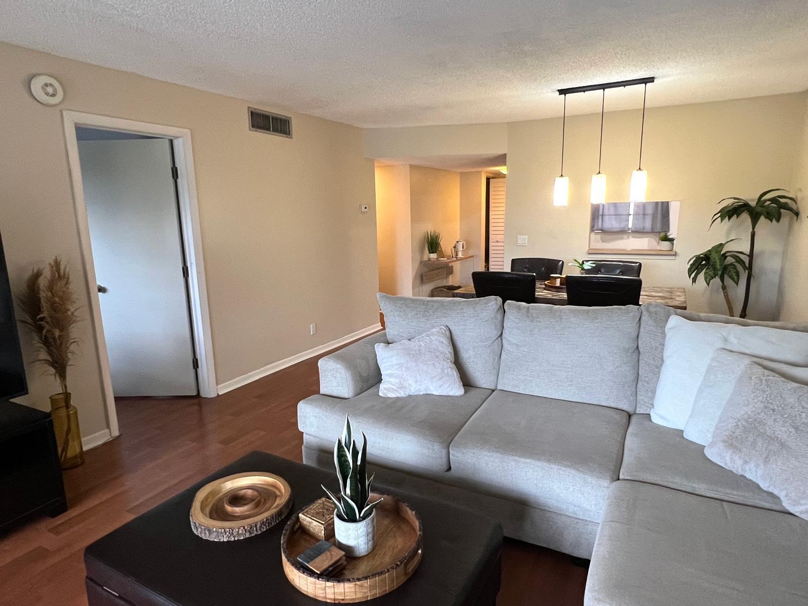 2828 Casita Way 207-C