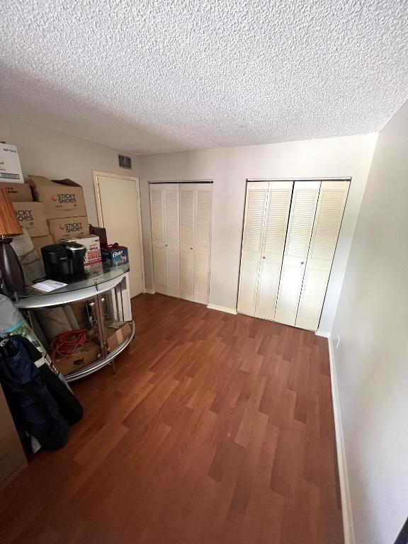 LAGO DEL REY CONDO - Residential