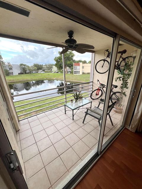 2828 Casita Way 207-C Delray Beach FL 33445