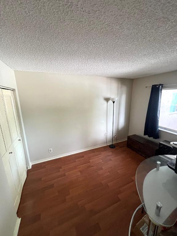 LAGO DEL REY CONDO - Residential