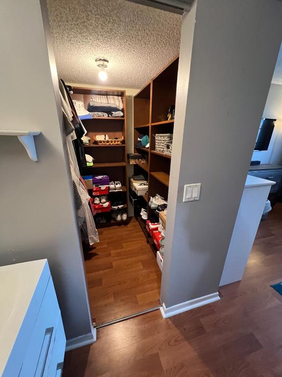 LAGO DEL REY CONDO - Residential