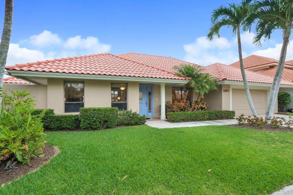Photo of 1471 Via Privada, Jupiter, FL 33477 (MLS # R11142459)