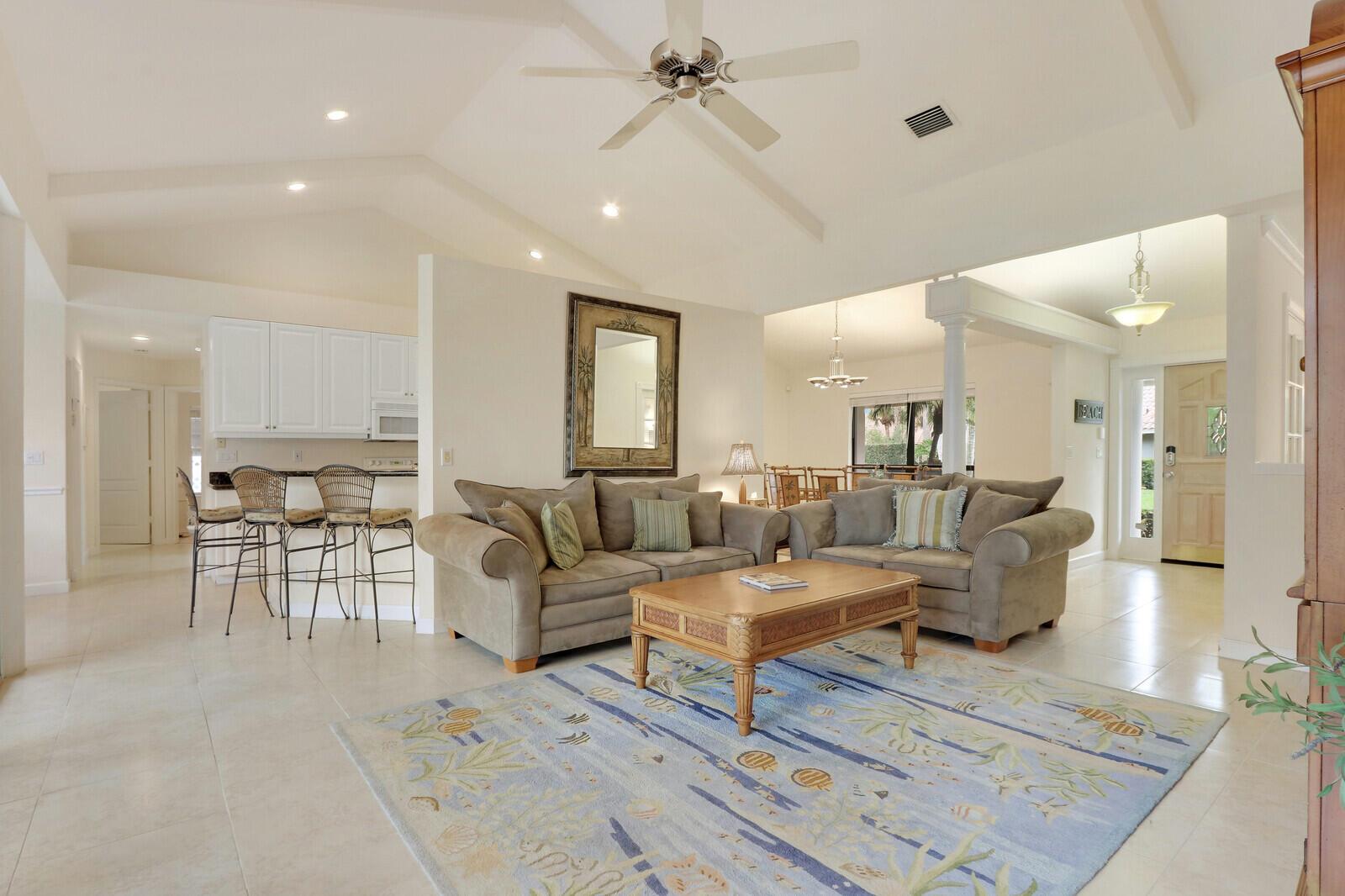 VIA DEL MAR CONDO - Residential Lease