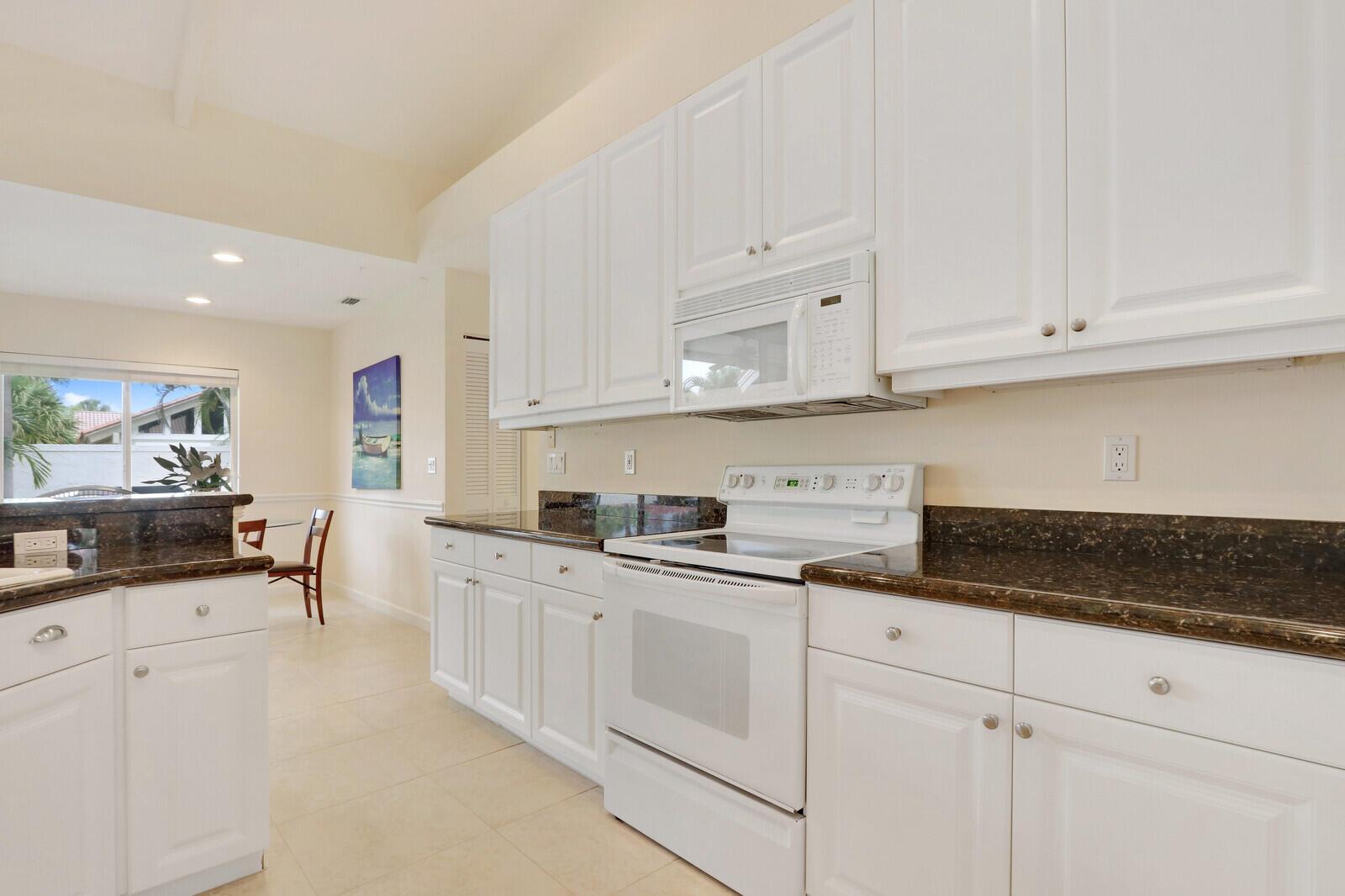 VIA DEL MAR CONDO - Residential Lease