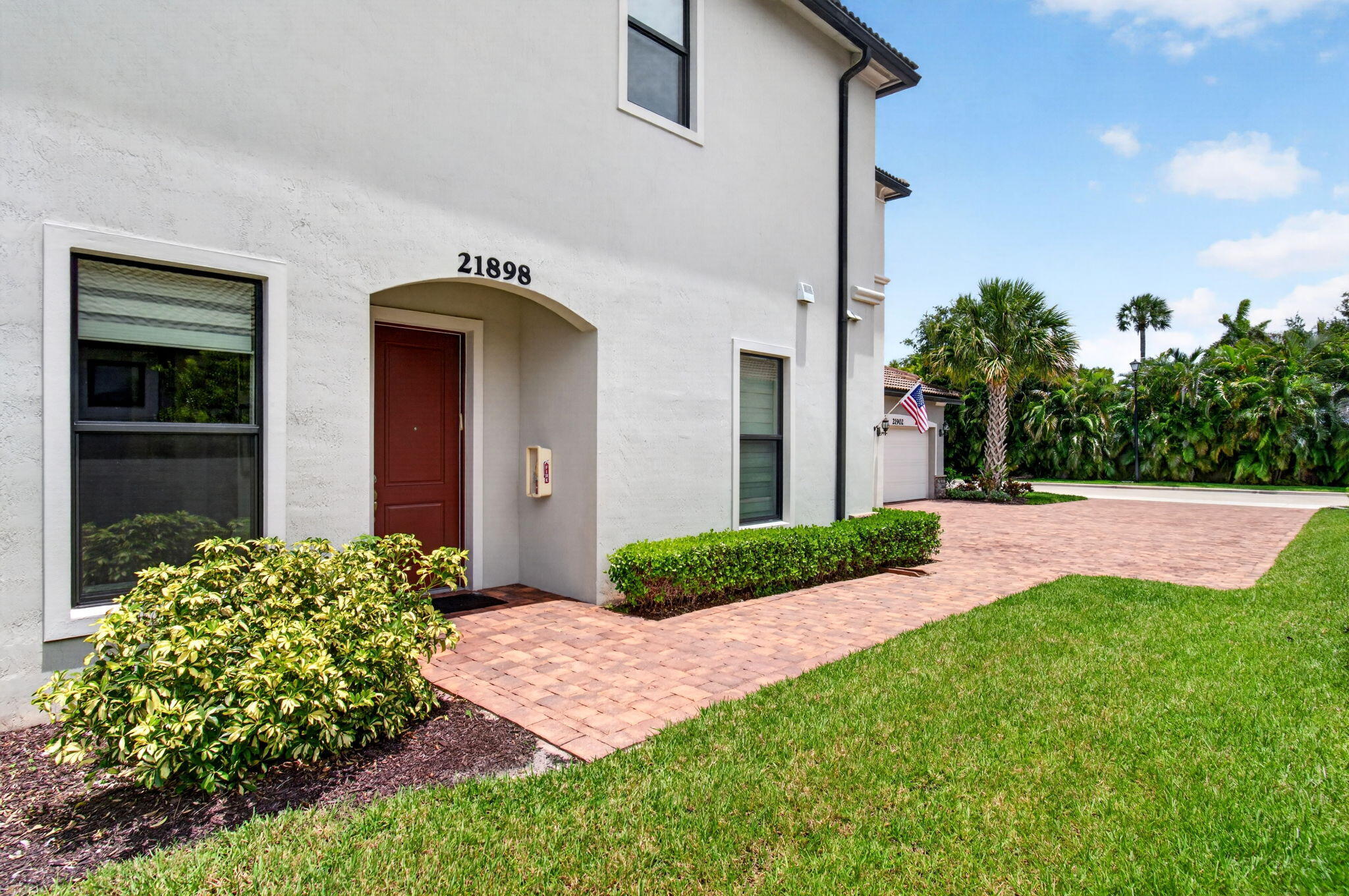 21898 Canadensis Circle, Boca Raton, FL, 33428/$698,900 2 21898 Canadensis Circle