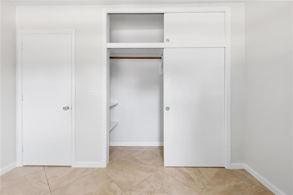 Venetian Isles Co-Op - Residential Lease