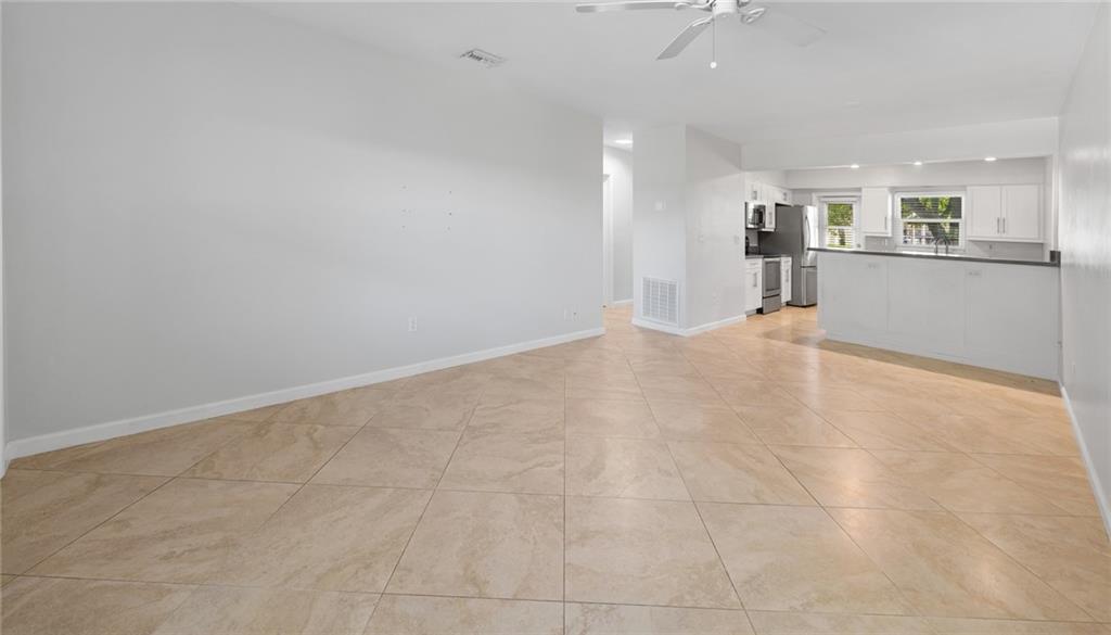 Venetian Isles Co-Op - Residential Lease