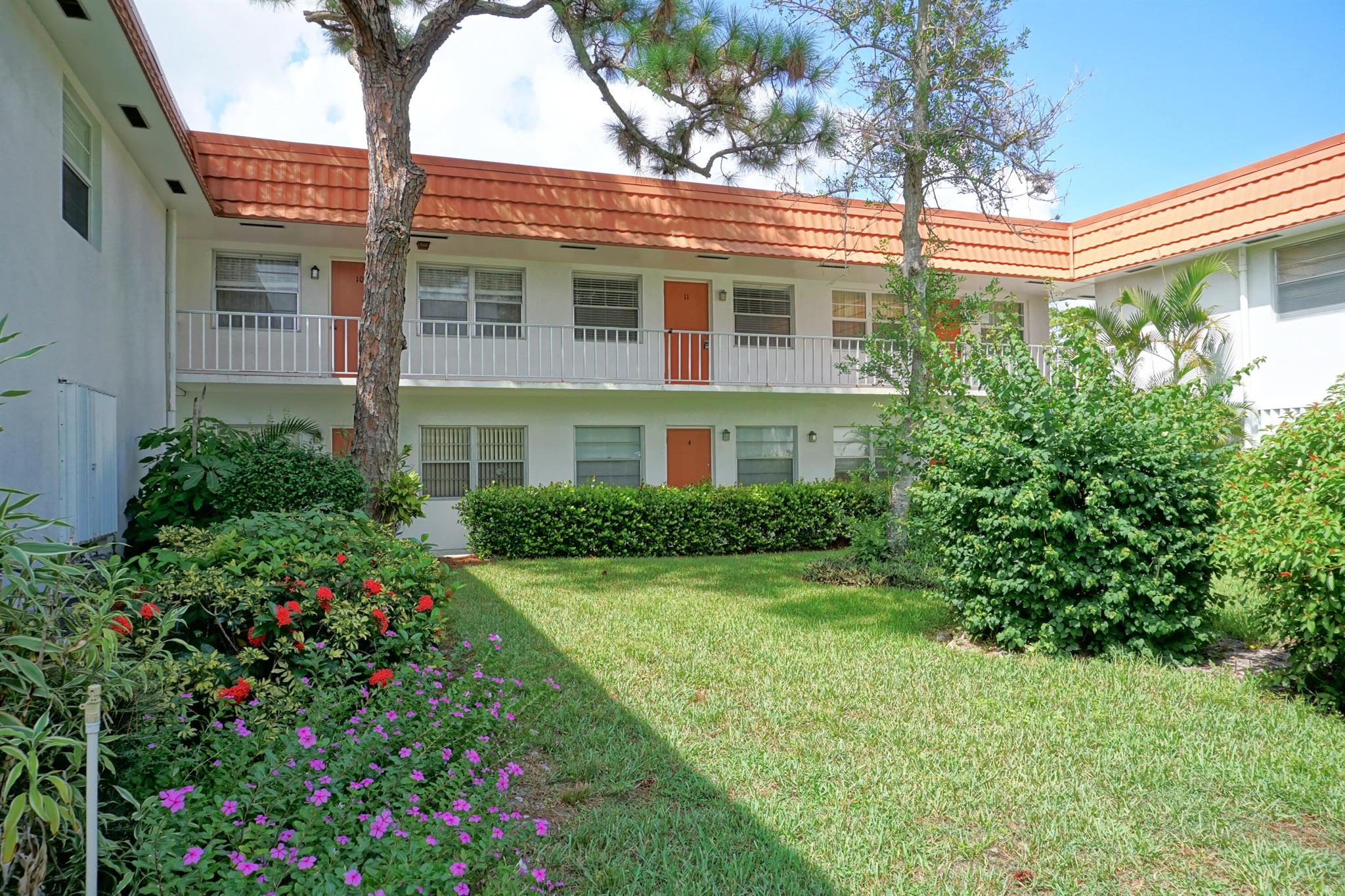 Stuart, Florida 34996, United States, 1 Bedroom Bedrooms, ,1 BathroomBathrooms,Residential,Pending,209592