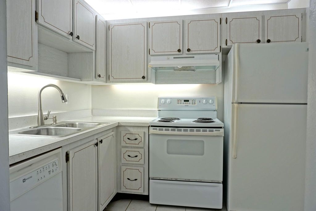 Photo of 2600 SE Ocean Boulevard #S-11, Stuart, FL 34996 (MLS # R11122179)