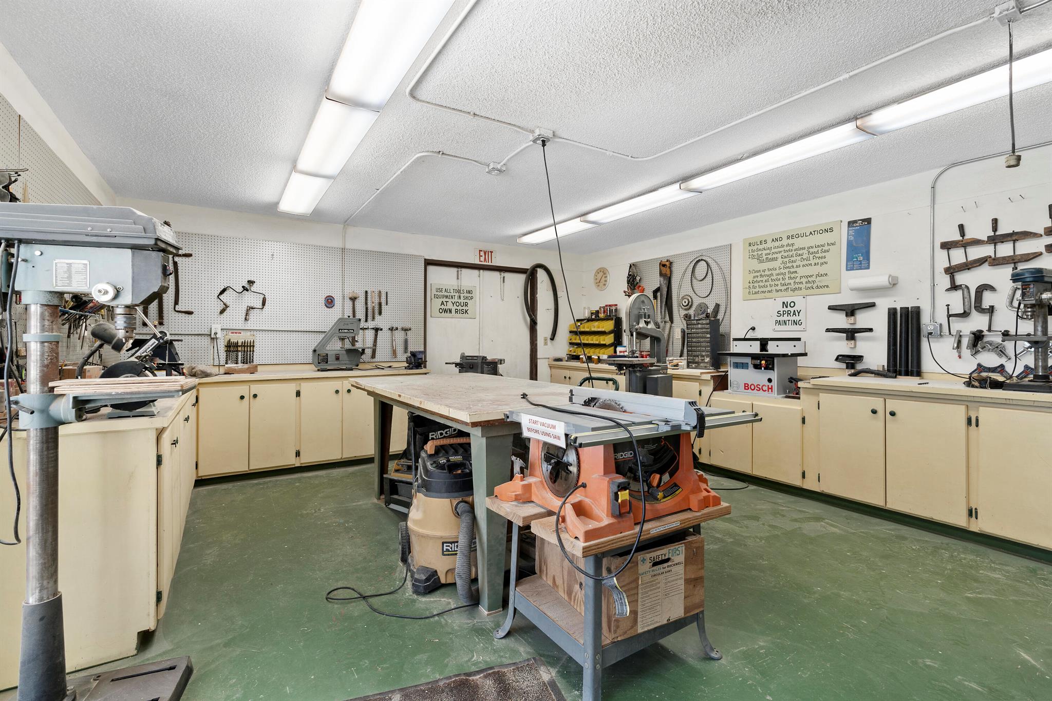 Stuart, Florida 34996, United States, 1 Bedroom Bedrooms, ,1 BathroomBathrooms,Residential,Pending,209592