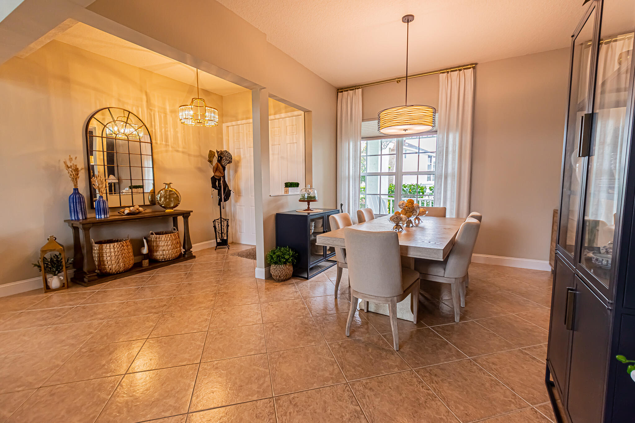 205 NW Magnolia Lakes Boulevard