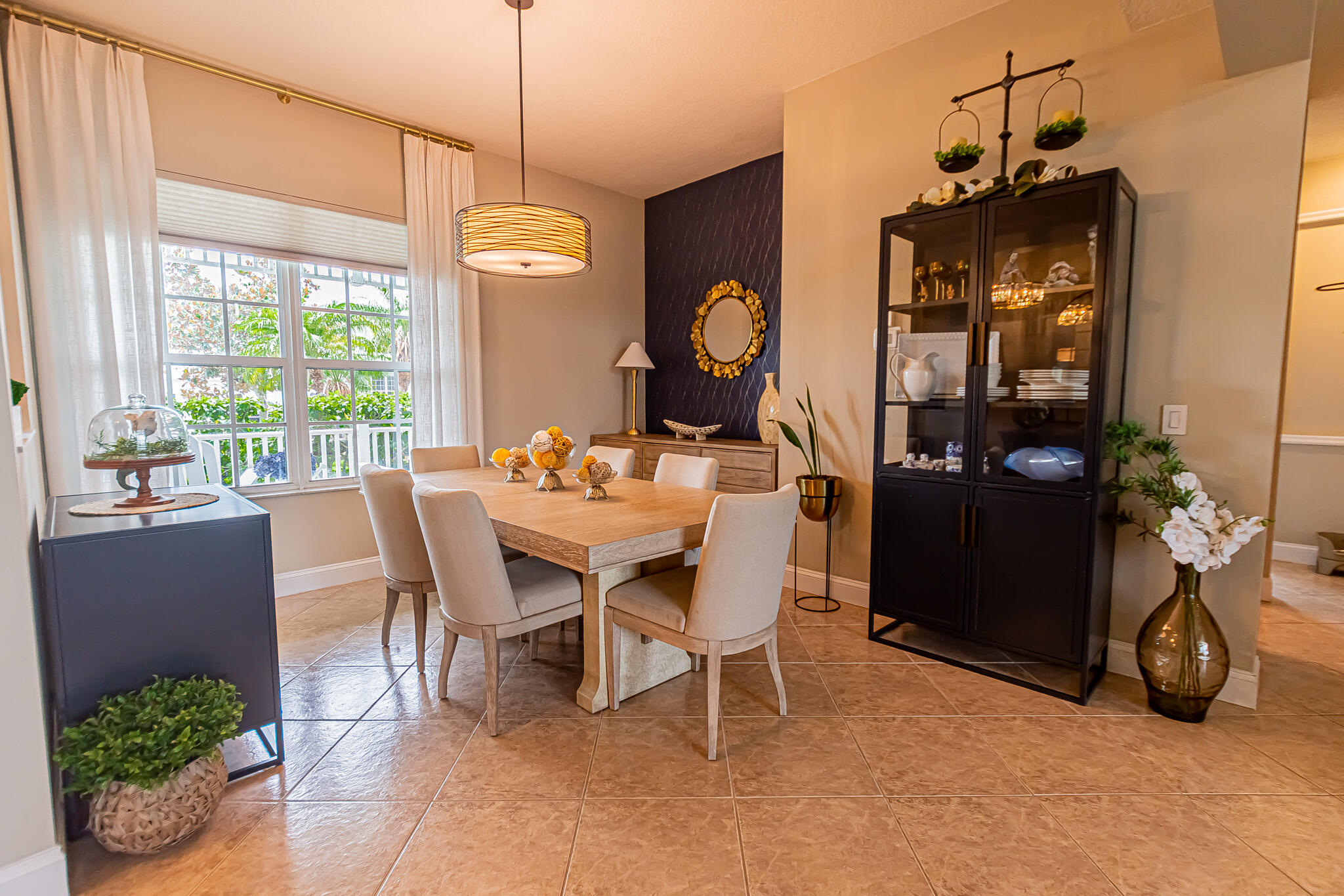 205 NW Magnolia Lakes Boulevard