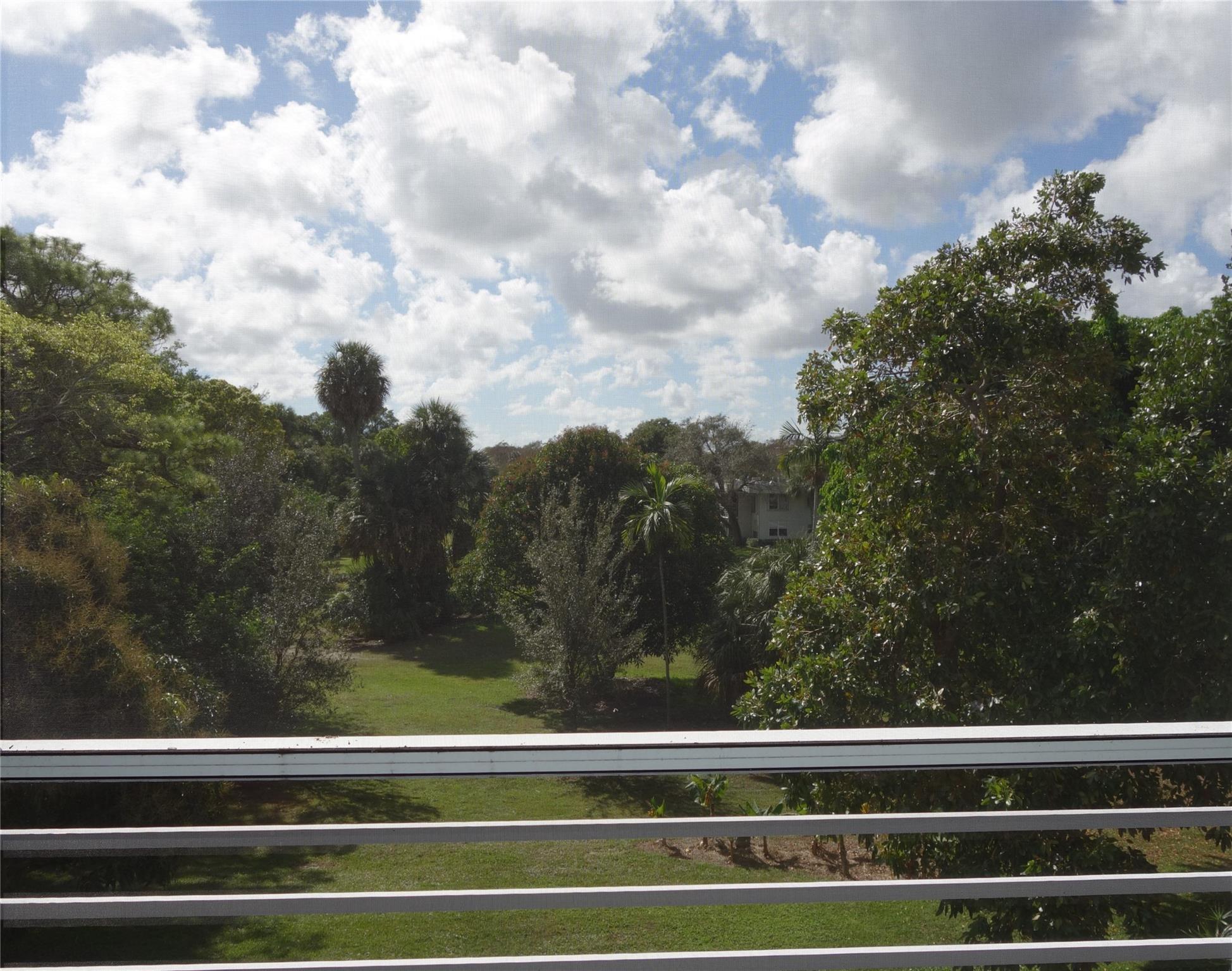 4020 W Palm Aire Dr 312