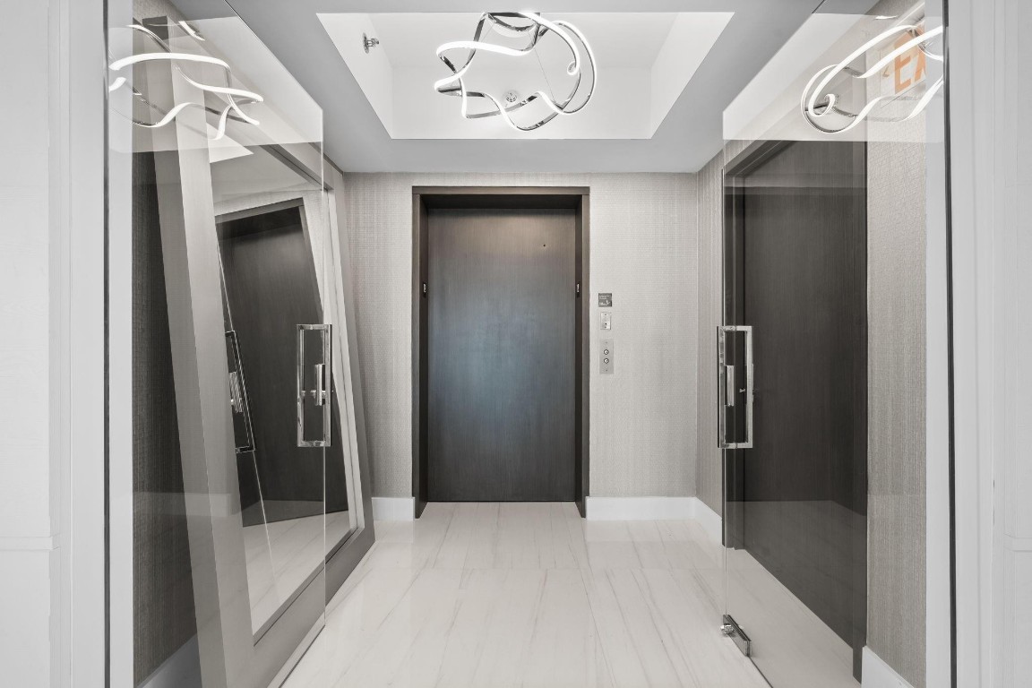 LAS OLAS BEACH CLUB - Residential