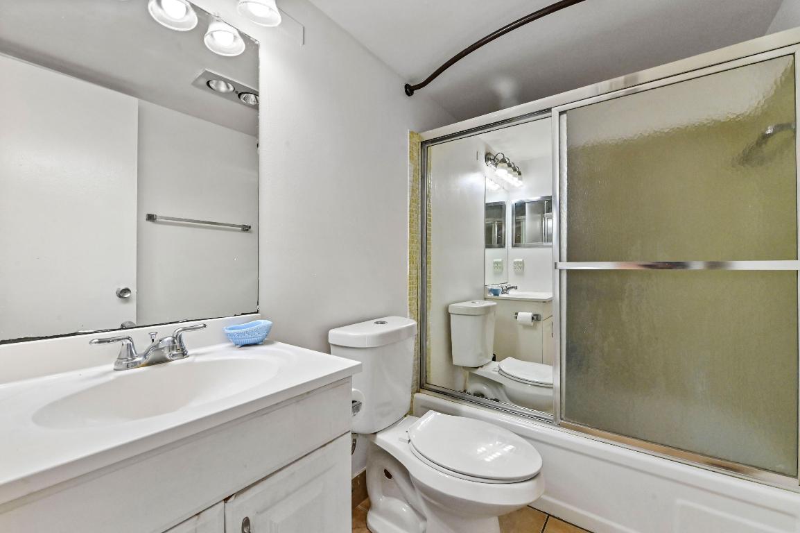 DORCHESTER CONDO - Residential Lease