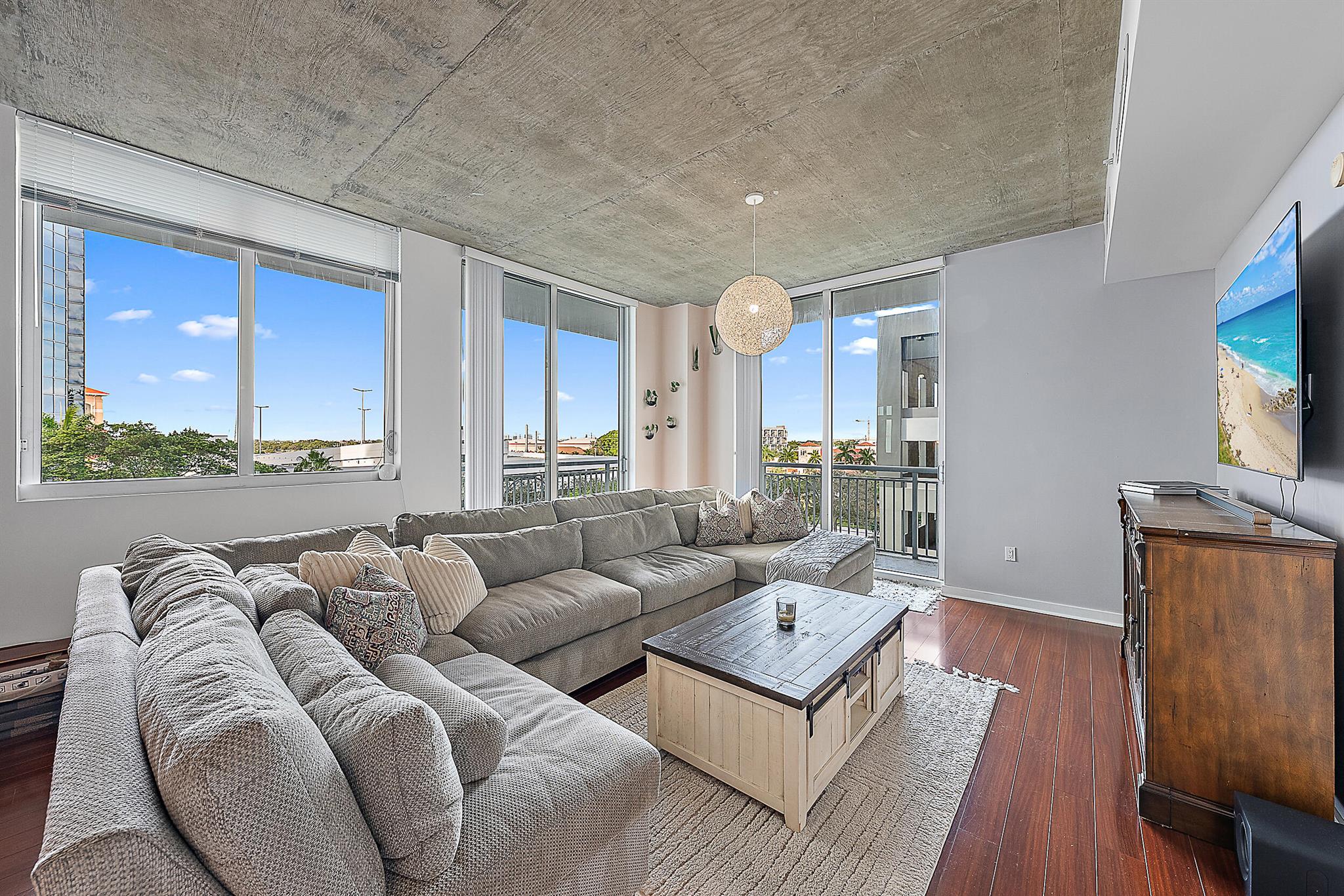 300 S Australian Avenue 520